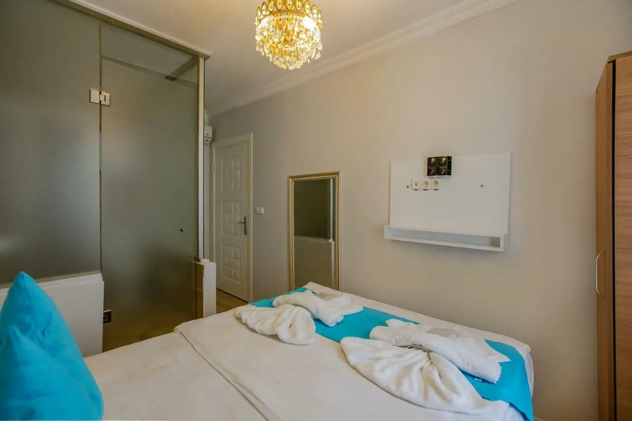 Royal Family Hotel Istanbul 3*,