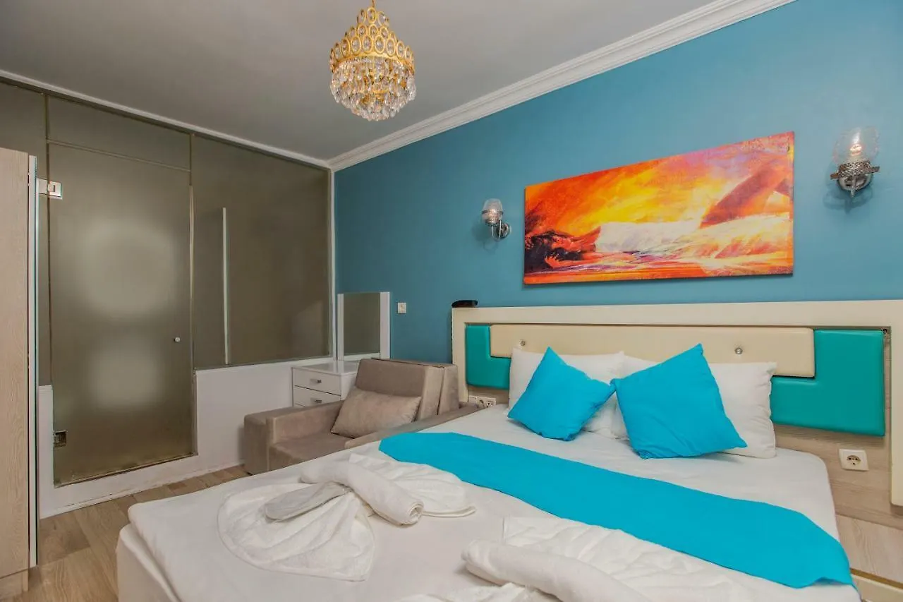 Royal Family Hotel Istanbul 3*,
